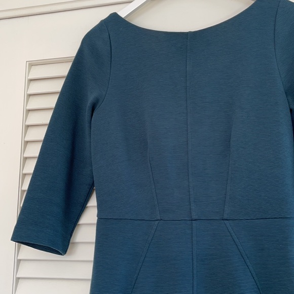 Classic Boden Dress - Picture 4 of 16